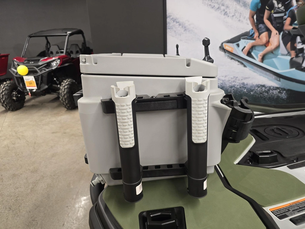 2025 Brp Fishpro Apex 300 alt