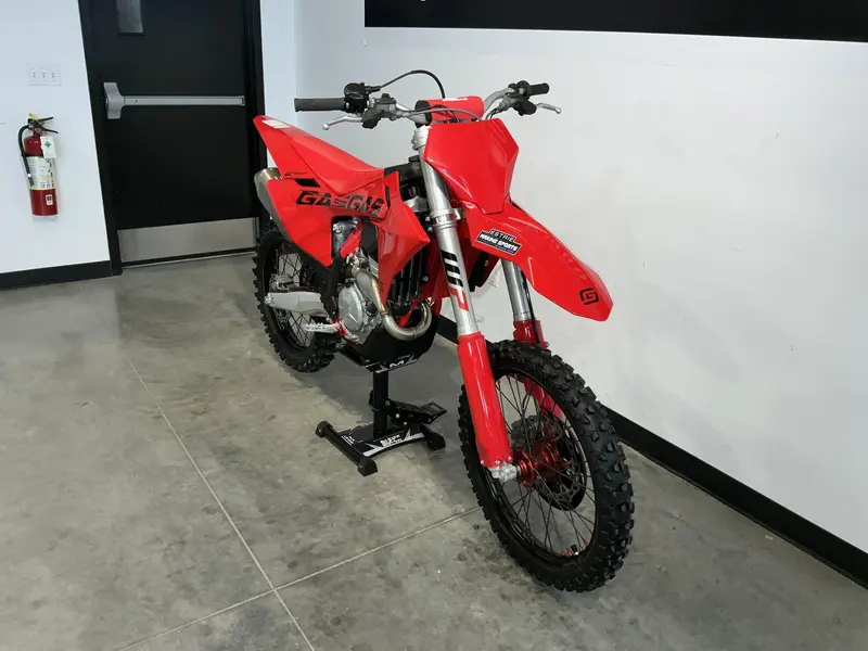 2025 GASGAS MC 250F thumbnail 2