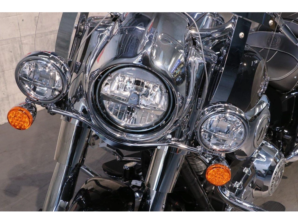 2025 Indian Motorcycle Indian Springfield alt