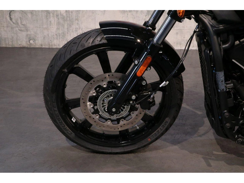 2025 Indian Motorcycle Sport Scout Sixty alt