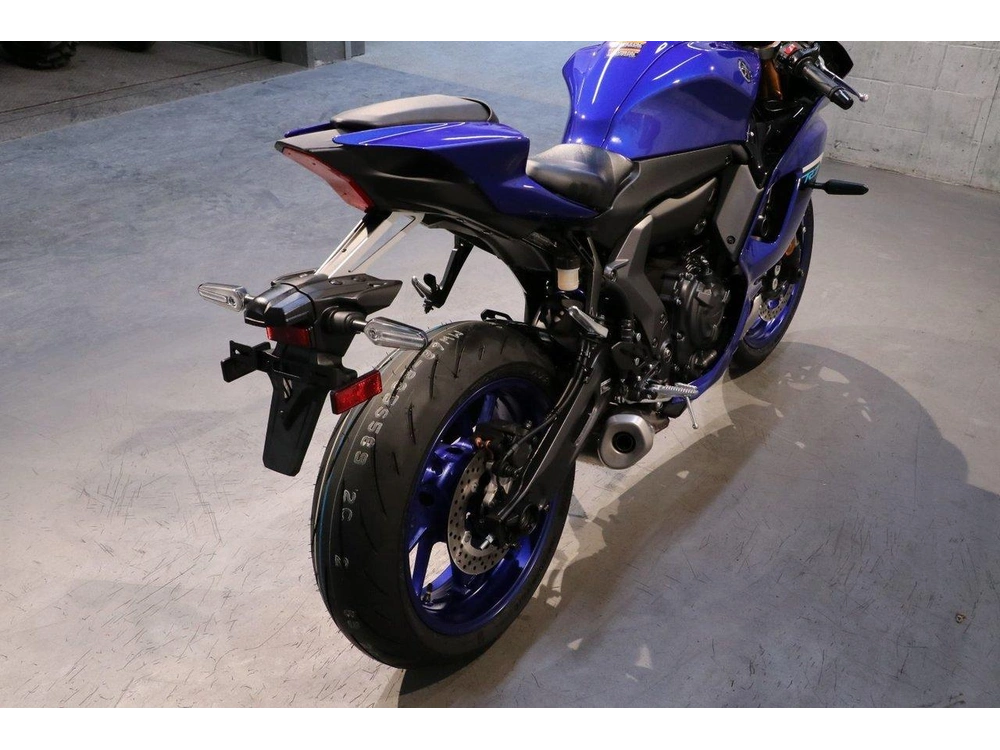 2025 Yamaha Yzf-r7 alt
