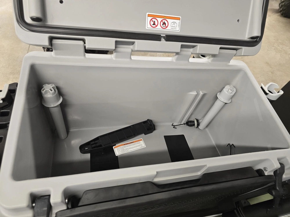 2025 Brp Fishpro Apex 300 alt