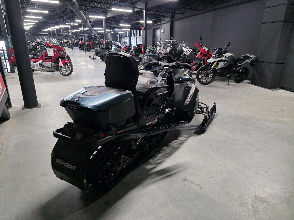 Ski-doo Grand Touring Le Platinum 2026 alt