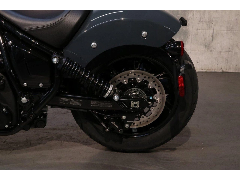 2025 Indian Motorcycle Chief Dark Horse alt