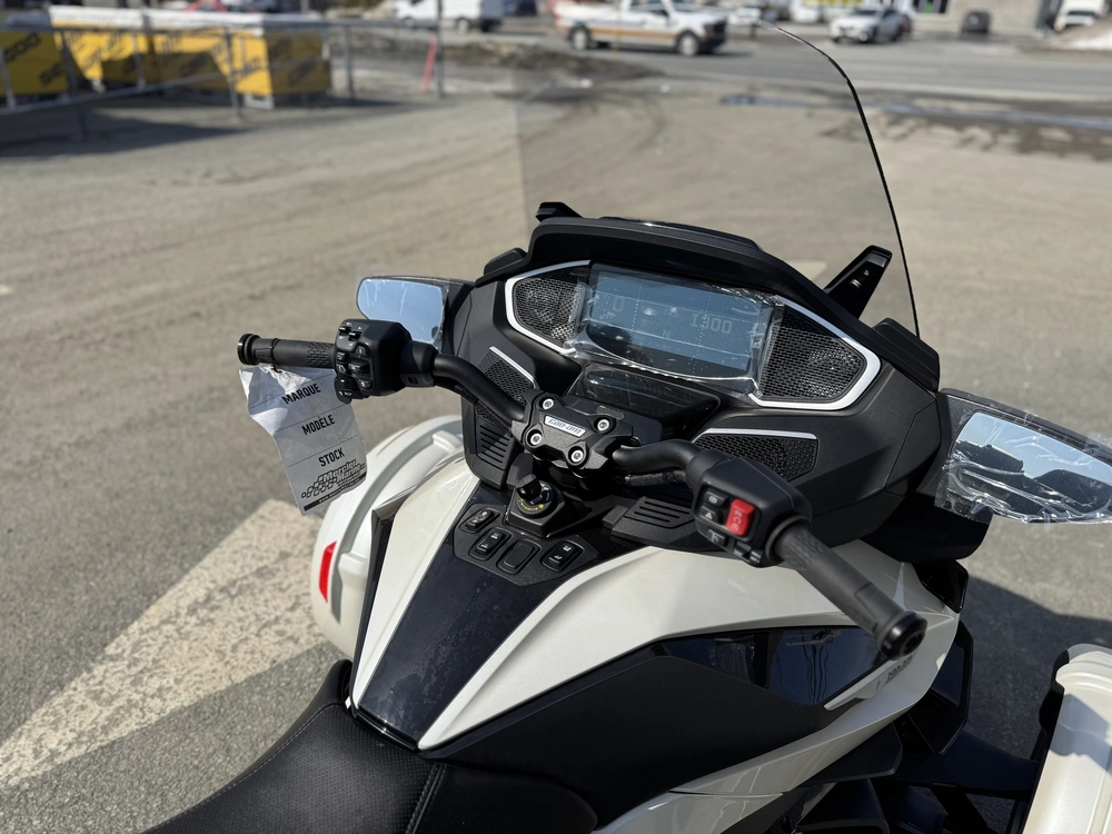 Can-am Rt Limited 2026 alt