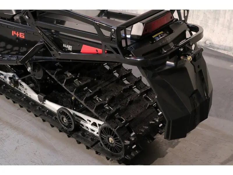 2025 Polaris 650 VOYAGEUR 146 ES 7S thumbnail 9