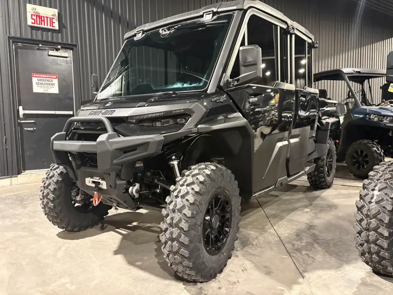 2026 Can-Am Defender MAX LONE STAR CAB HD11