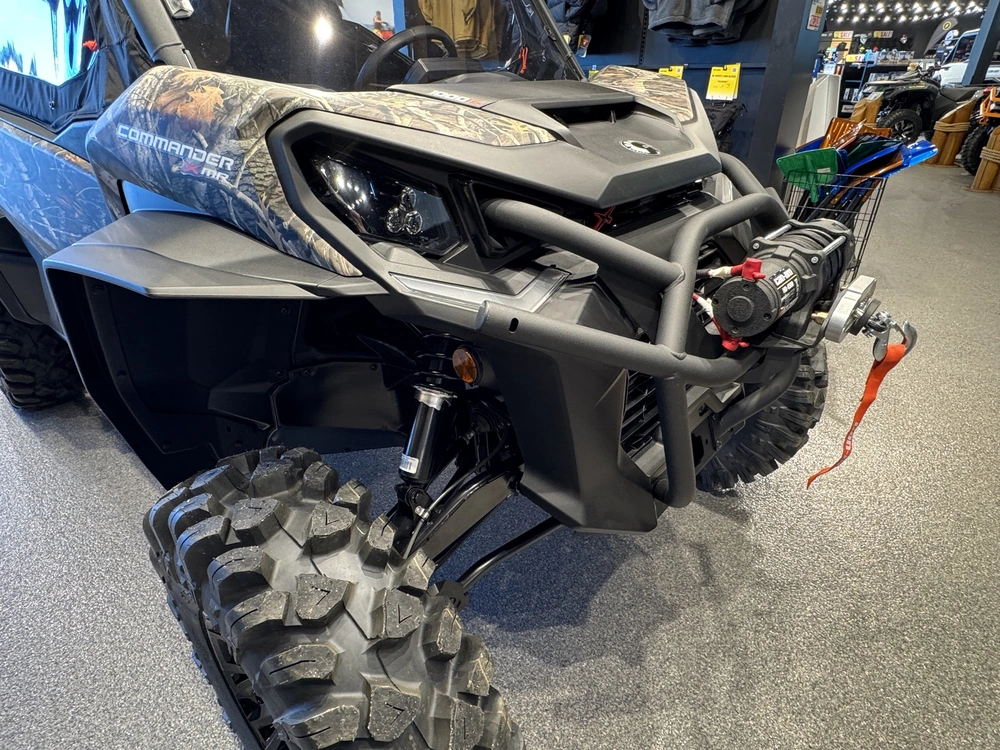 2026 Can-am Commander Xmr 1000r alt
