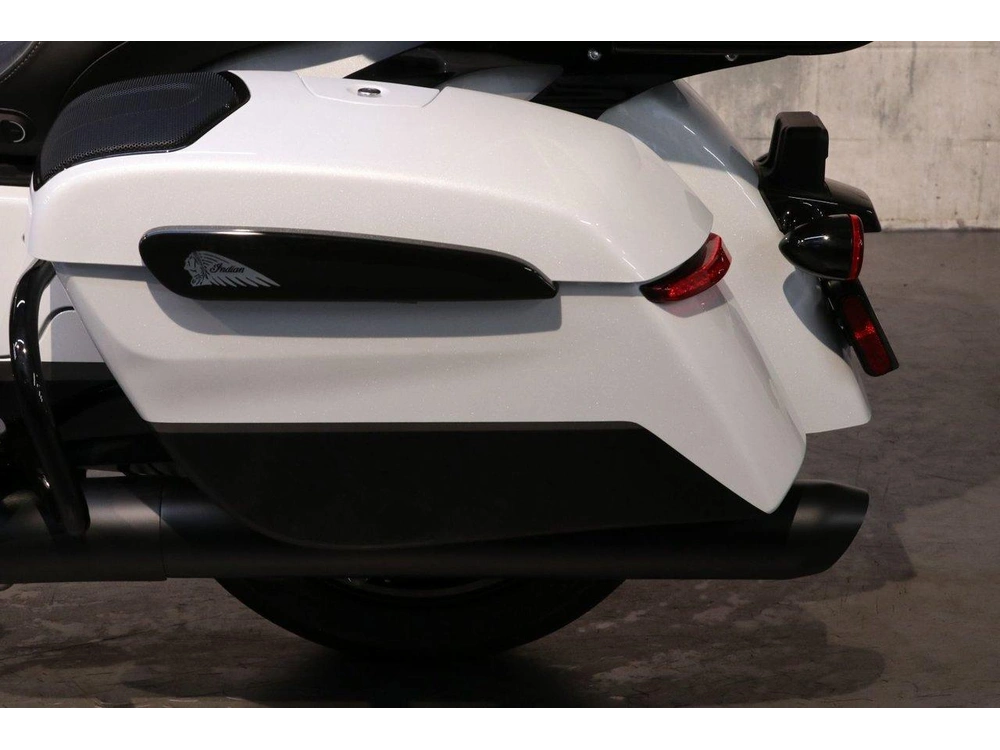 2026 Indian Motorcycle Indian Pursuit Dark Horse 112 & Powerband Audio alt