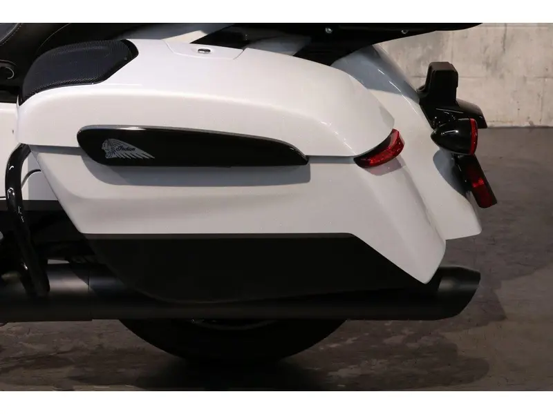 2026 Indian Motorcycle Pursuit Dark Horse 112 & powerband audio thumbnail 10
