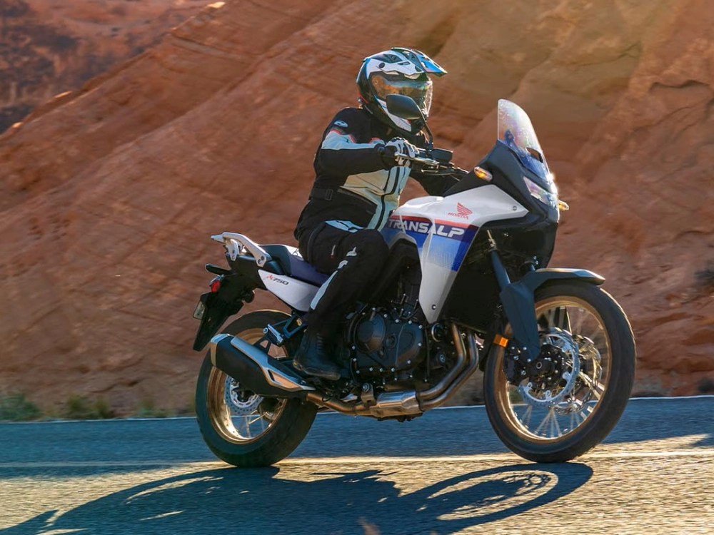 Honda Transalp 2025 alt