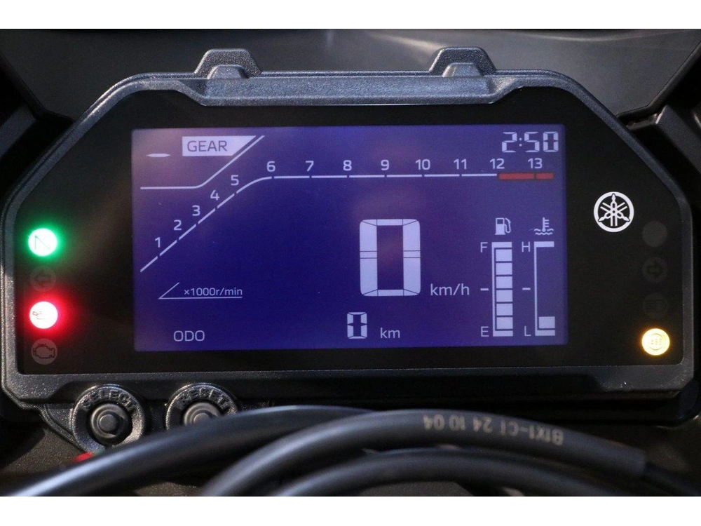 Yamaha Yzf-r3 2025 alt