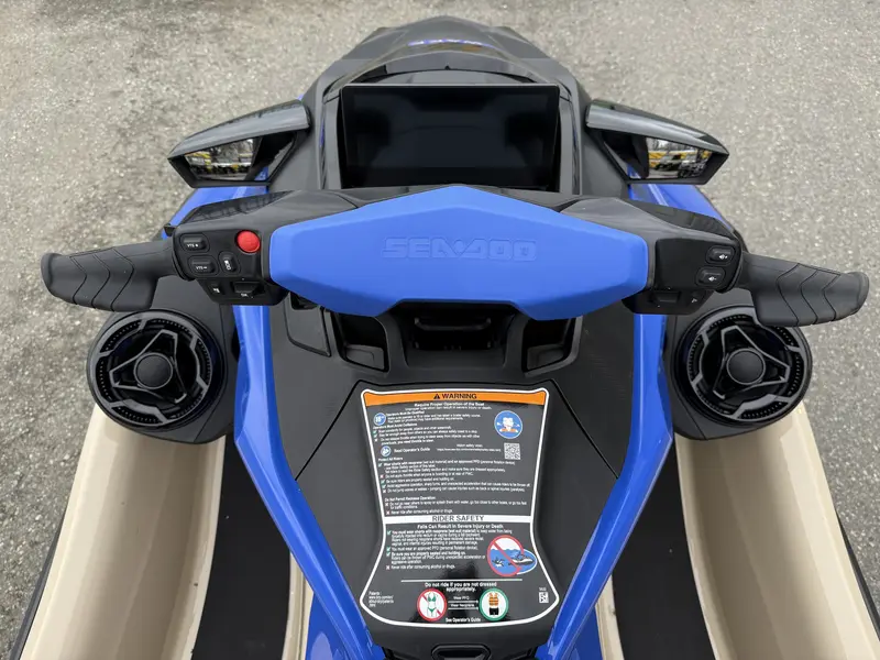 Sea-Doo WAKE™ PRO 230 (Sound system) 2026