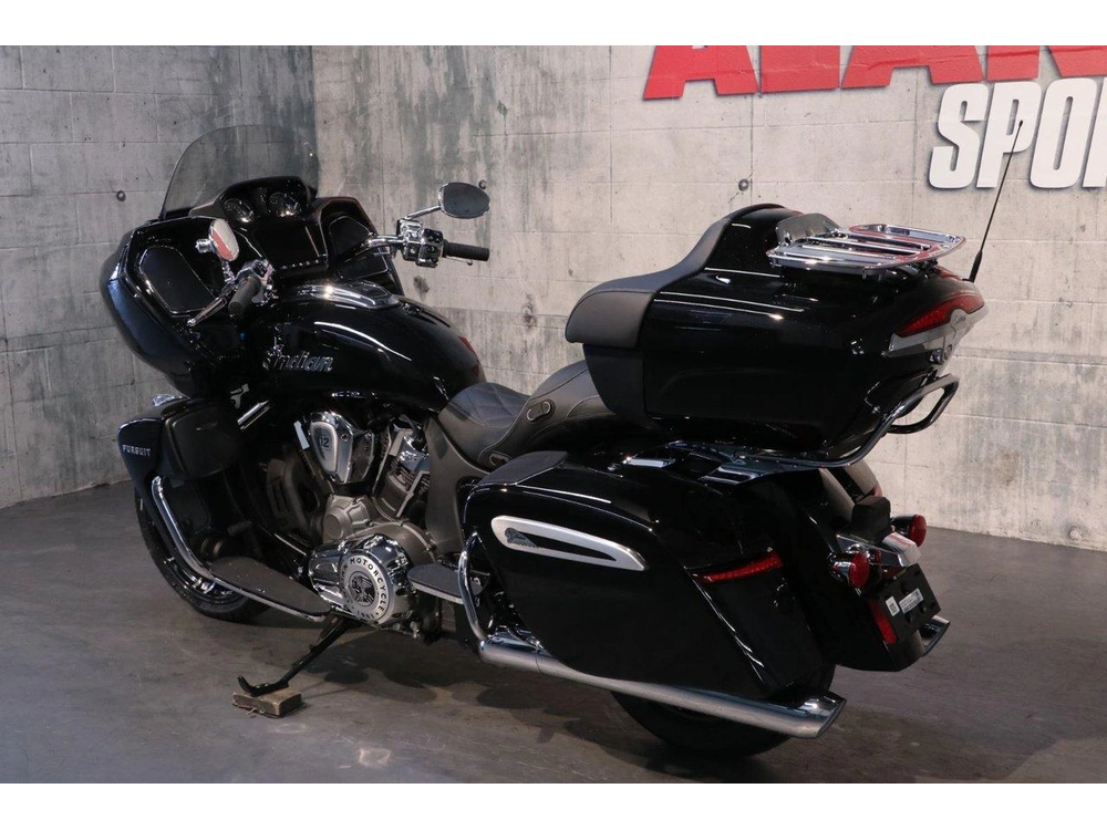 2026 Indian Motorcycle Indian Pursuit Limited + 112 & Powerband Audio alt