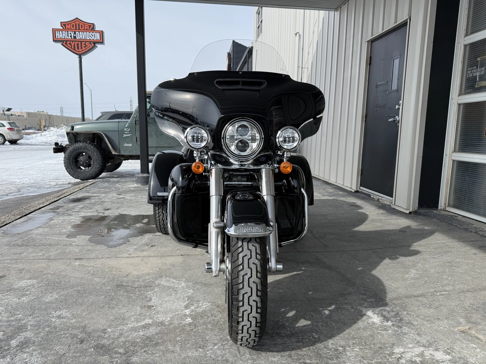 2023 Harley-davidson Tri Glide Ultra alt