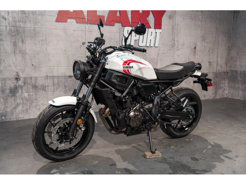2024 Yamaha Yamaha Xsr700 alt