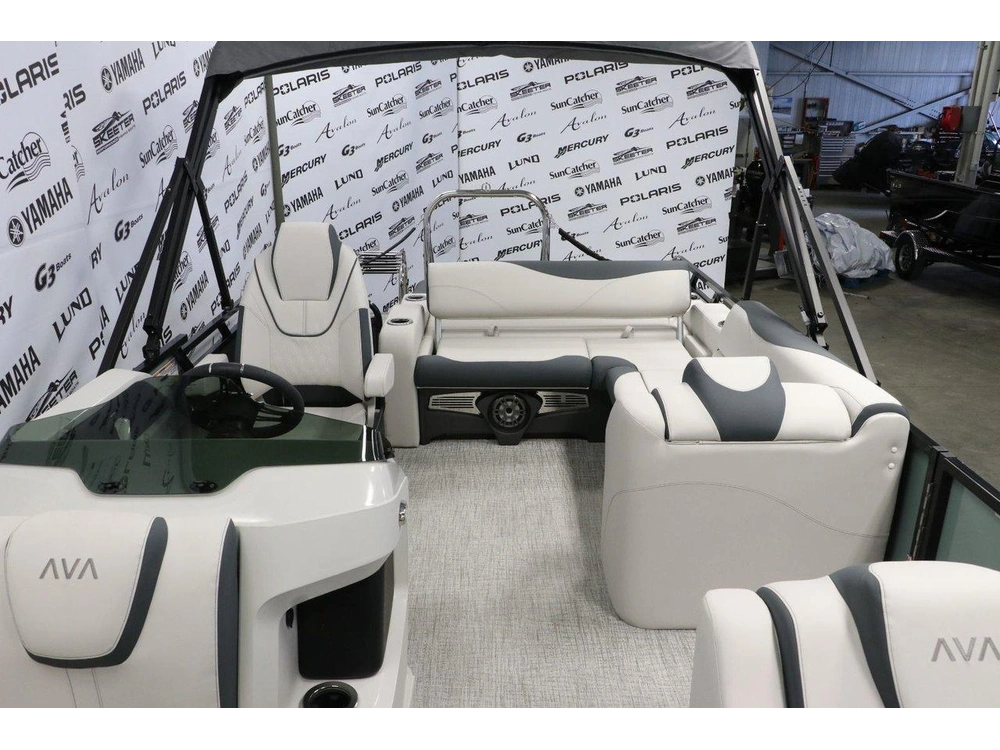 2026 Avalon Avalon Lsz 2385 Versatile Rear Bench Platinum + Yamaha Vmax 150 Hp alt