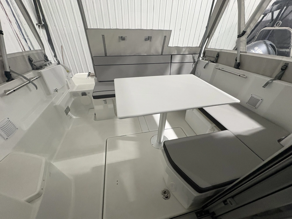 2024 Jeanneau Nc 695 alt