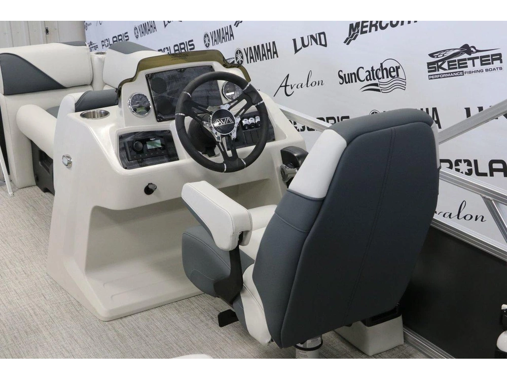 Avalon Venture 1975 Rf + Yamaha 40 Hp 2025 alt