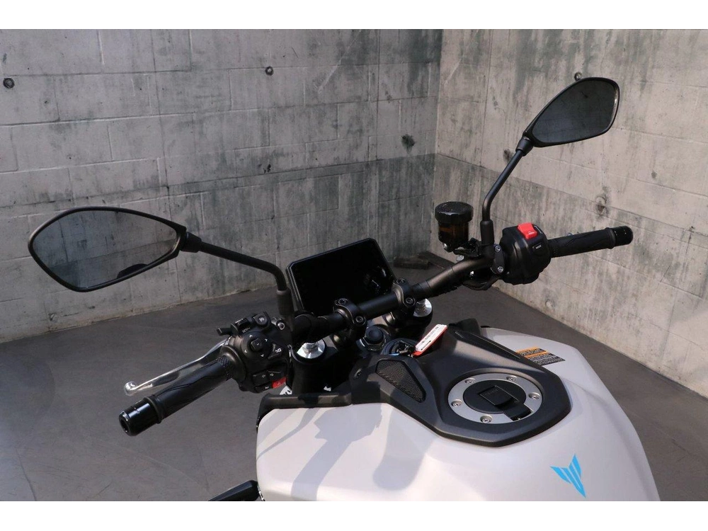 2025 Yamaha Mt-09 alt