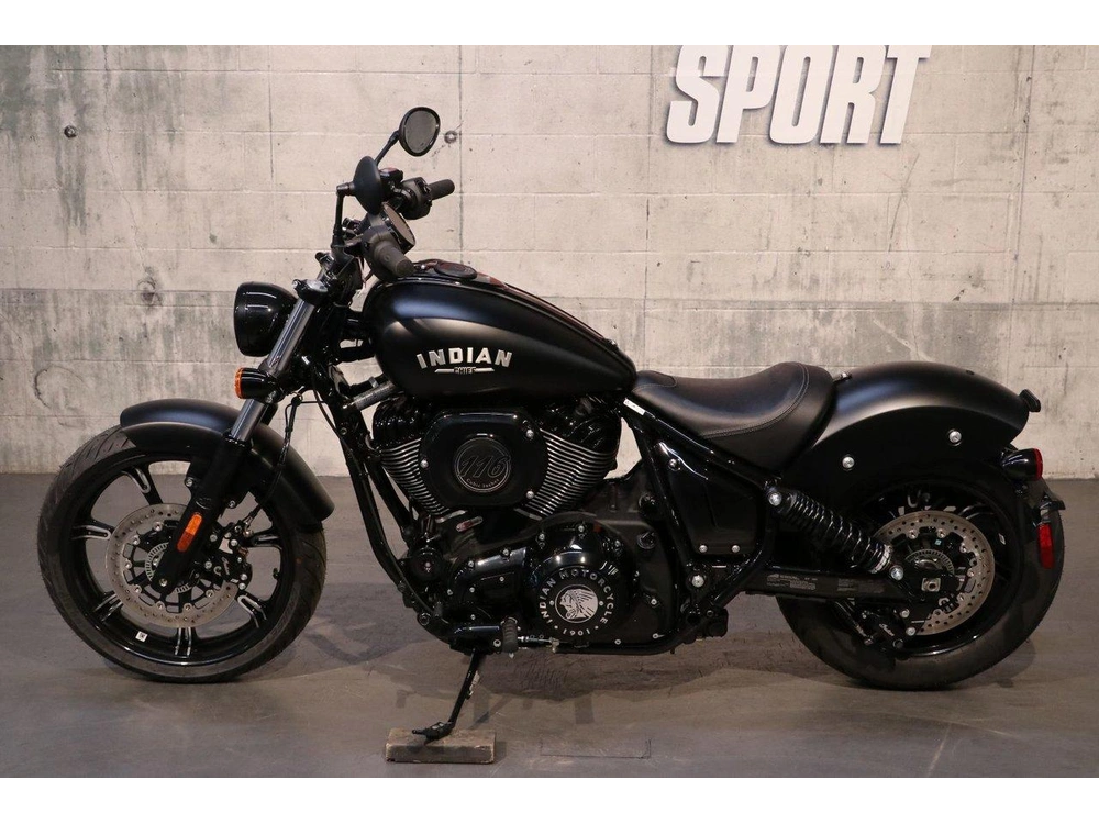 2025 Indian Motorcycle Chief Dark Horse alt