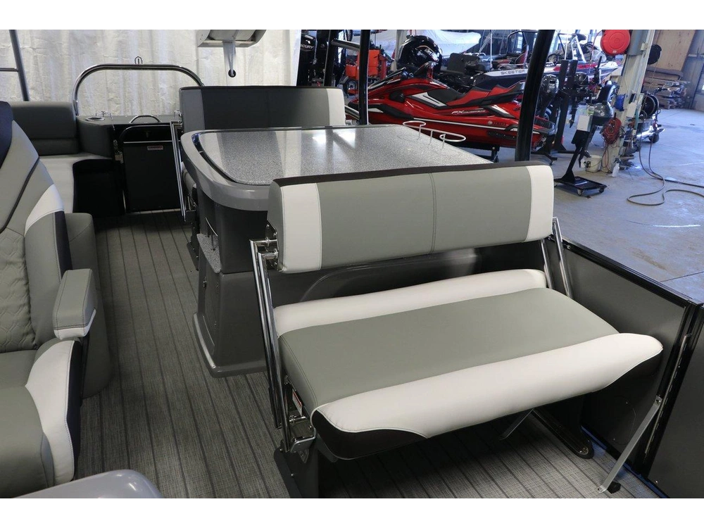 2023 Avalon Catalina Platinum 2585 Entertainer Funship + Mercury 200 Hp alt