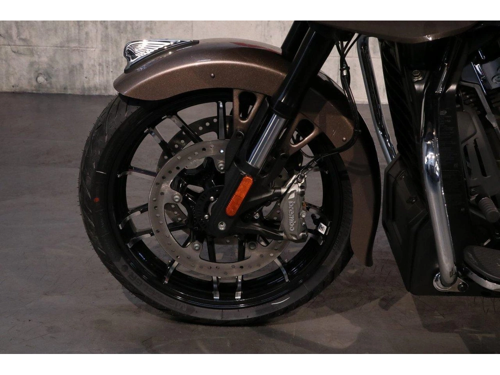 2026 Indian Motorcycle Indian Challenger Limited + 112 & Powerband Audio alt