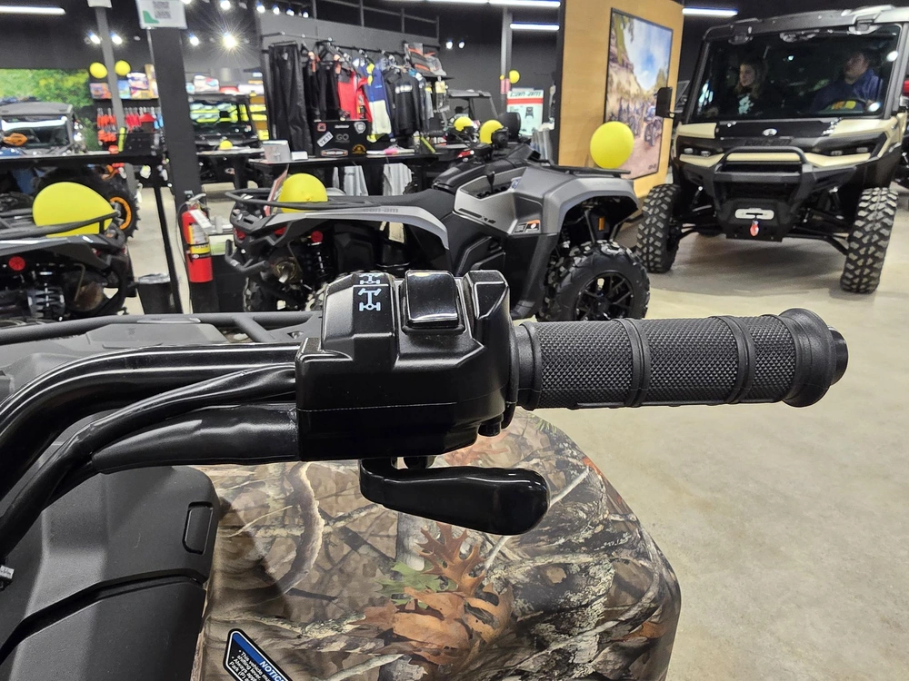 2025 Brp Outlander Dps 700 alt