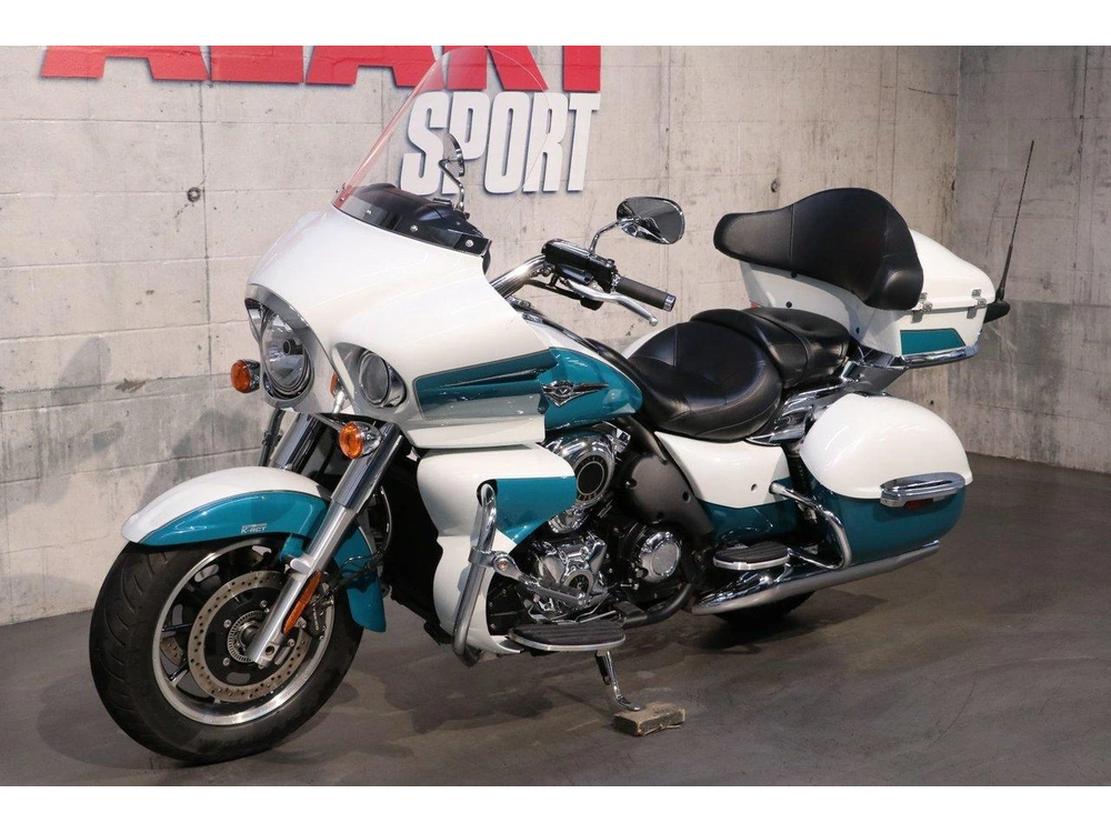 Kawasaki Vulcan 1700 Voyageur 2022 alt
