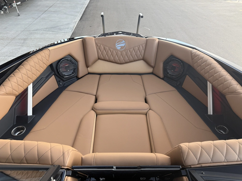 2026 Tige Boats Z3 alt