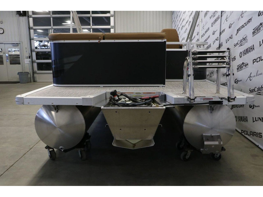 2026 Avalon Venture 2180 Cruise + Yamaha 70 Hp alt