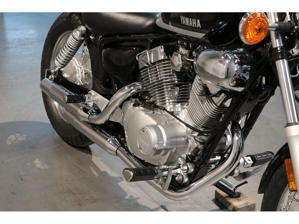 Yamaha V-star 250 2022 alt