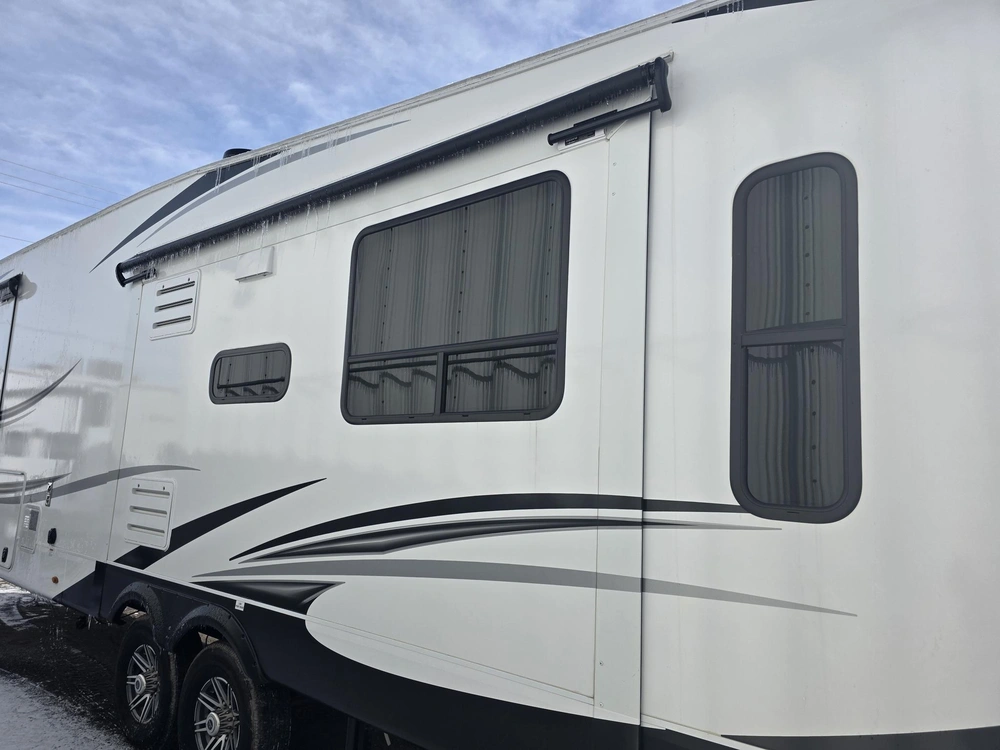 2022 Jayco Eagle 317rlok alt