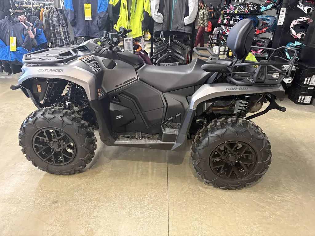 2026 Can-Am Outlander MAX XT 700 1YTF