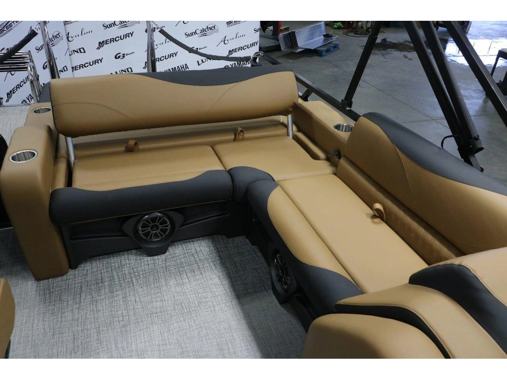 Avalon Lsz 2385 Versatile Rear Bench + Yamaha Vmax 90 Hp 2026 alt