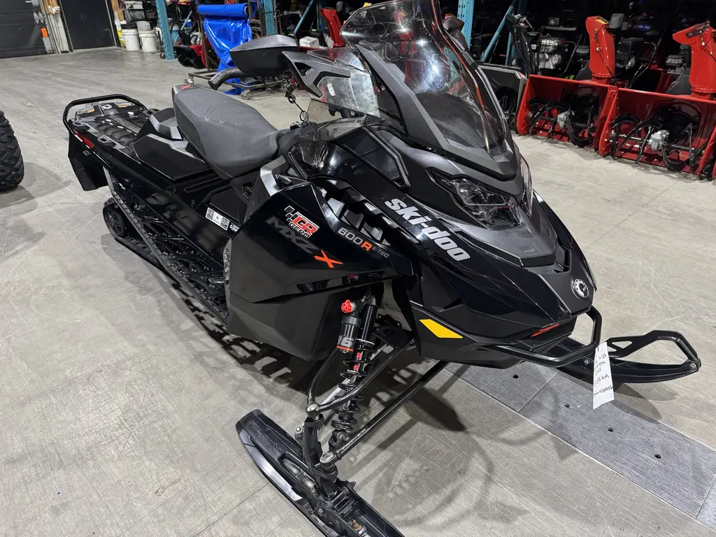 2024 Ski-Doo mxzx 137 600r