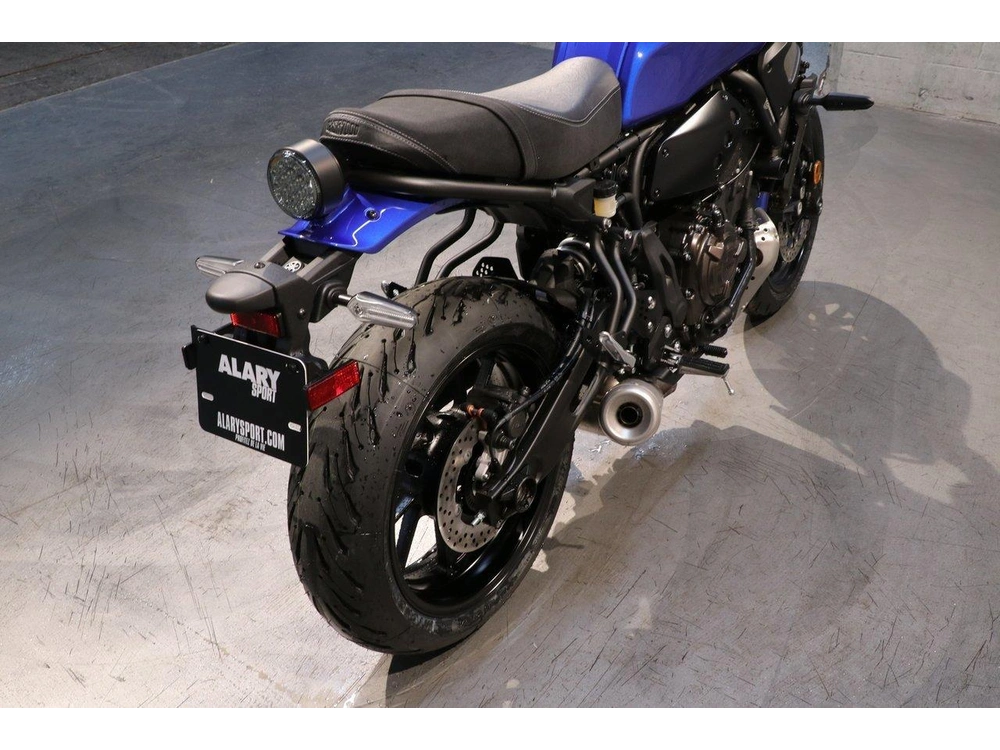 2024 Yamaha Xsr700 alt