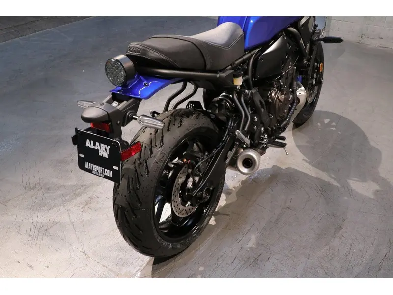 2024 Yamaha XSR700 thumbnail 12