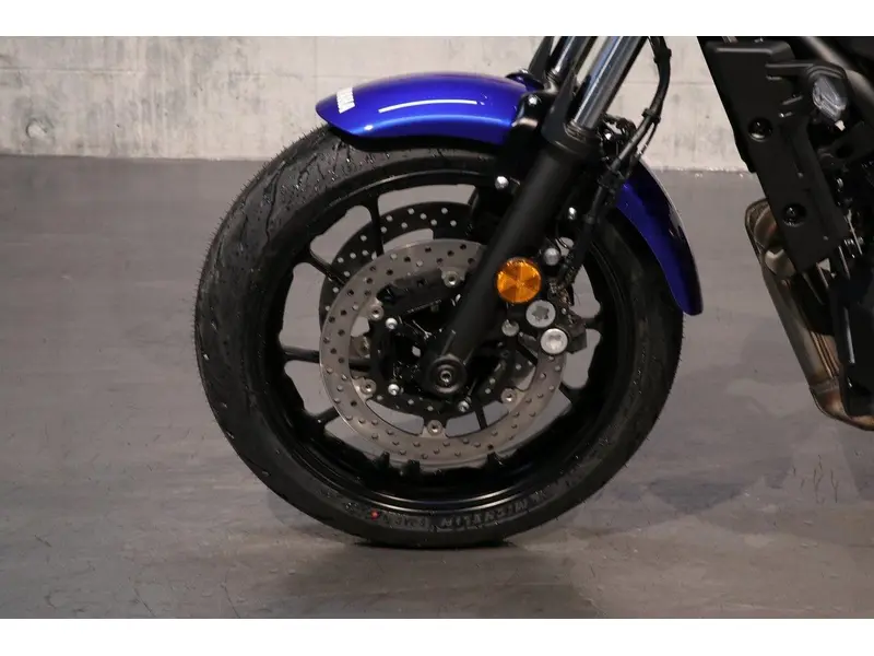 2024 Yamaha XSR700 thumbnail 8