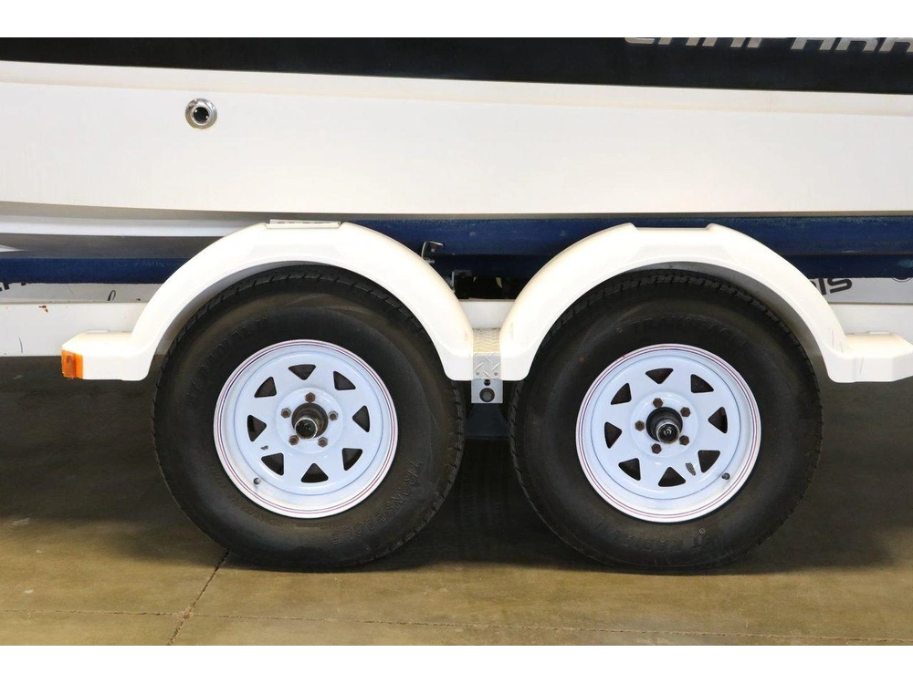 2007 Chaparral Sunesta 234 + Volvo 5,0l alt