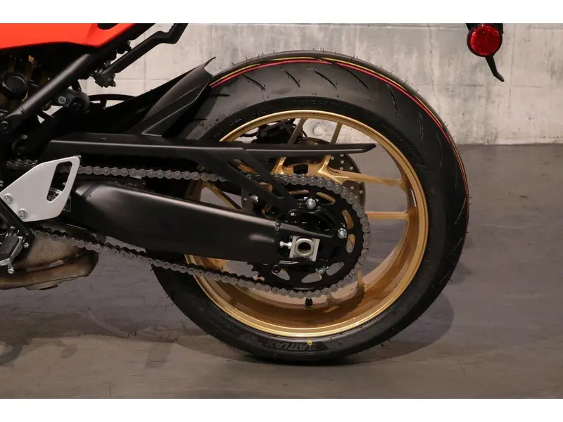 Yamaha XSR900 ENR. 2025