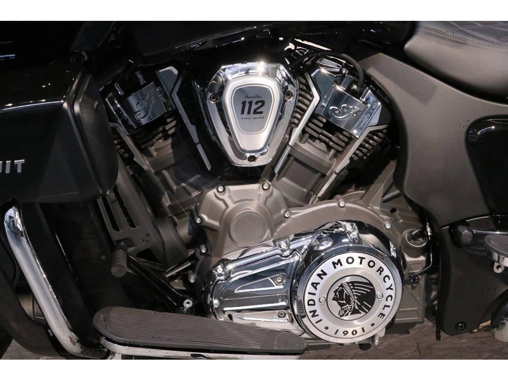 2026 Indian Motorcycle Indian Pursuit Limited + 112 & Powerband Audio alt