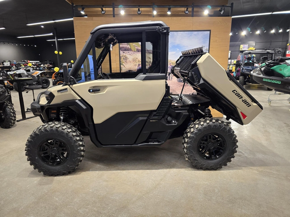 2026 Brp Defender Limited Cab Hd11 alt