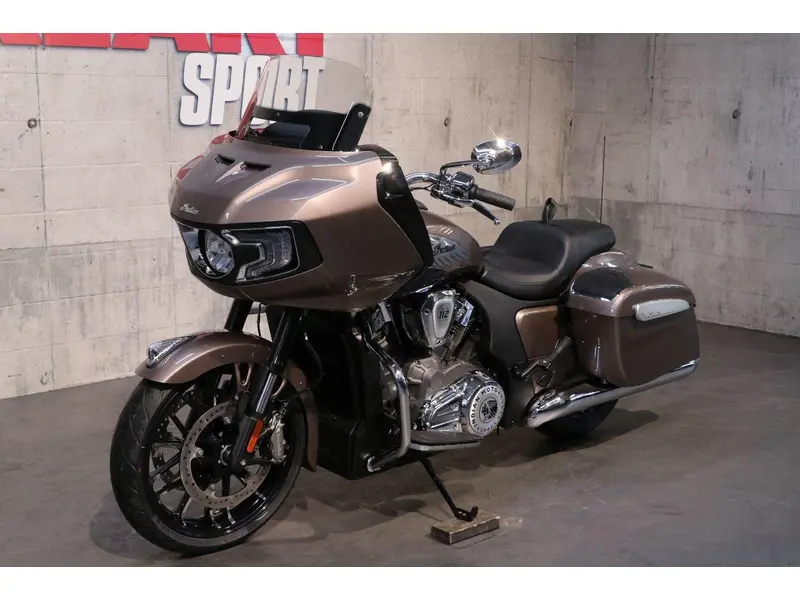 2026 Indian Motorcycle Challenger Limited + 112 & powerband audio thumbnail 2