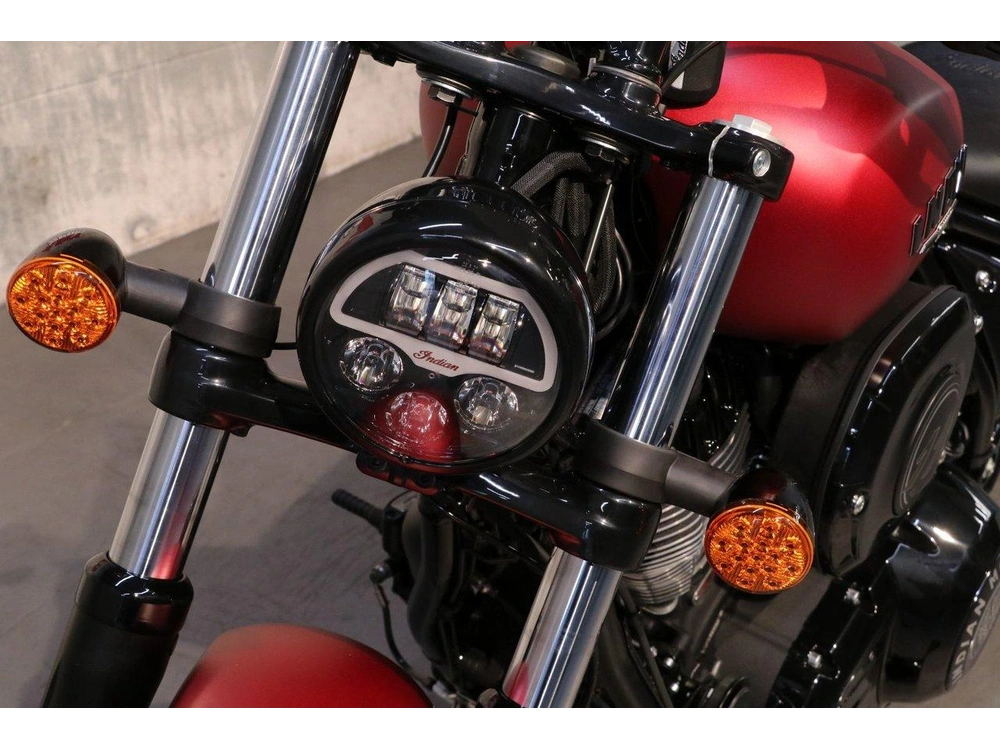 2025 Indian Motorcycle Chief Dark Horse alt