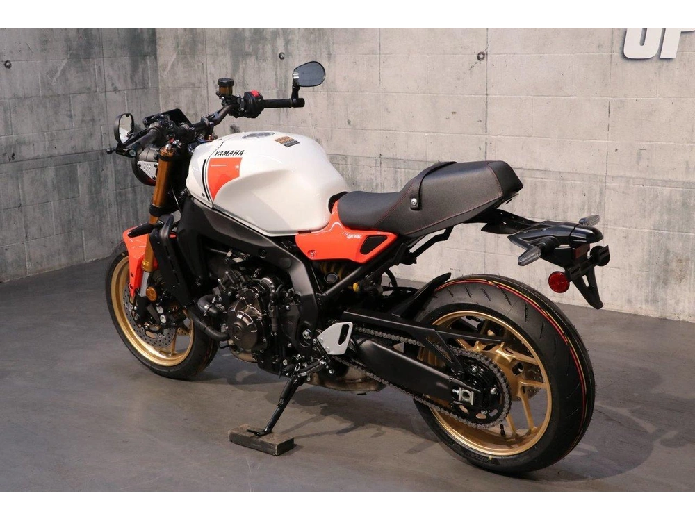 2025 Yamaha Xsr900 alt