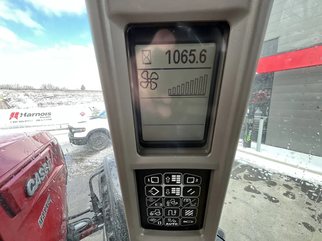 2023 Case IH Maxxum 115 A8
