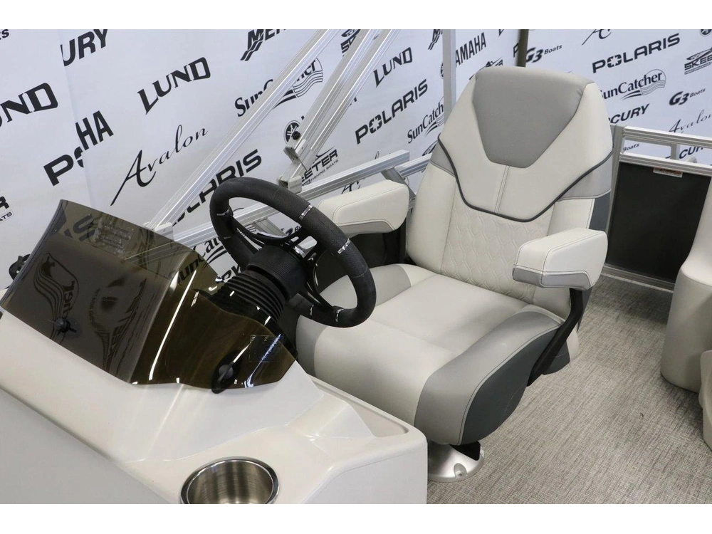 Avalon Venture 1775 Cruise Rear Bench +yamaha 40 Hp 2025 alt