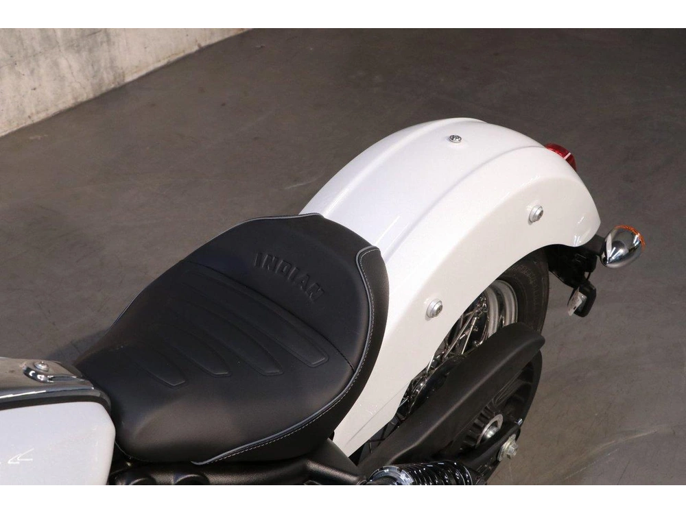 Indian Motorcycle Indian Scout Classic Limited +tech 2025 alt