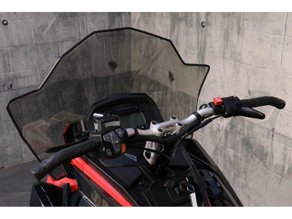 2025 Polaris 650 Voyageur 146 Es alt